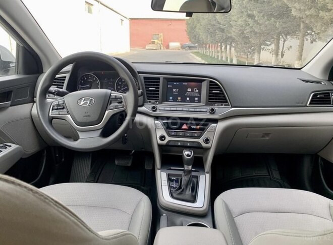 Hyundai Elantra 2017, 115,000 km - 2.0 l - Beyləqan