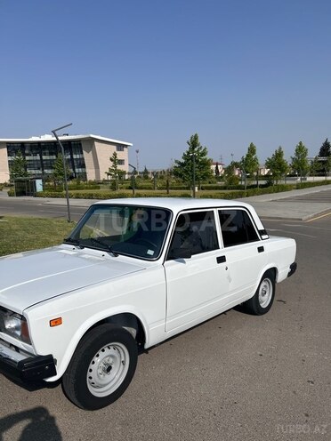 LADA (VAZ) 2107 2010, 66,041 km - 1.6 l - Salyan