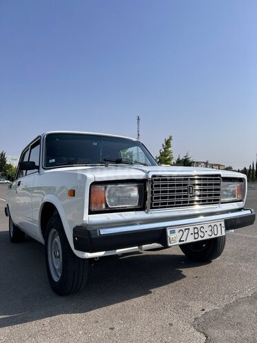 LADA (VAZ) 2107 2010, 66,041 km - 1.6 l - Salyan