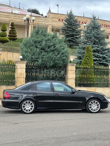 Mercedes E 350-7