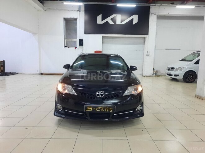 Toyota Camry-1