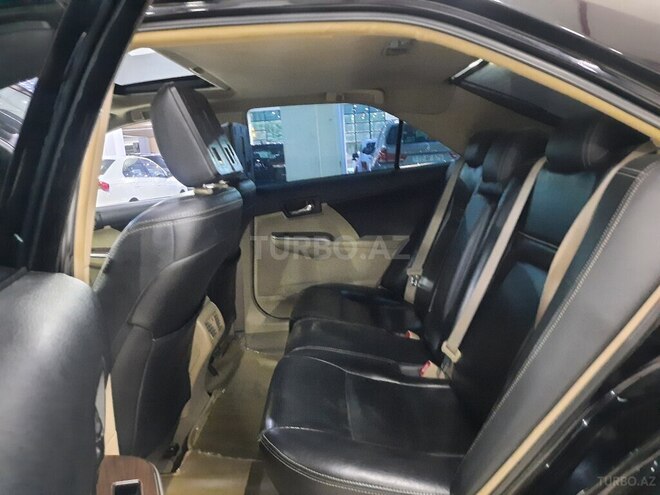 Toyota Camry-9