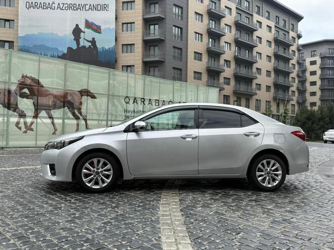 Toyota Corolla 2014, 275,000 km - 1.4 l - Şamaxı