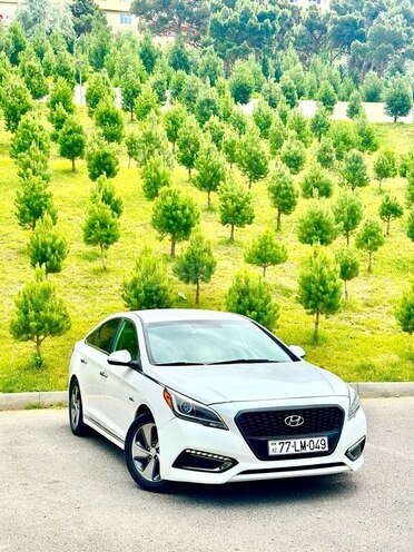 Hyundai Sonata-2