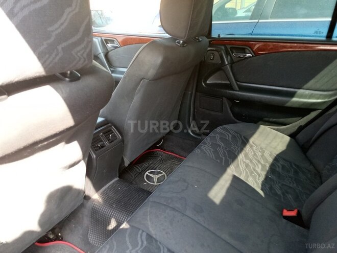 Mercedes E 240 1998, 290,000 km - 2.4 l - Bakı