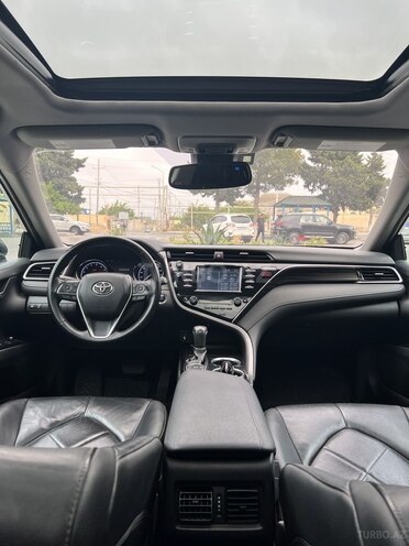 Toyota Camry 2017, 129,600 km - 2.5 l - Bakı