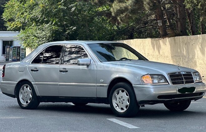 Mercedes C 200 1995, 195,410 km - 2.0 l - Bakı