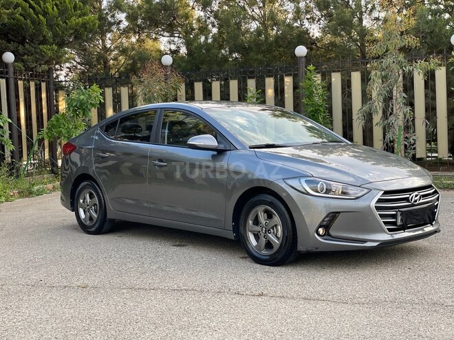 Hyundai Elantra 2016, 220,000 km - 1.6 л - Bakı