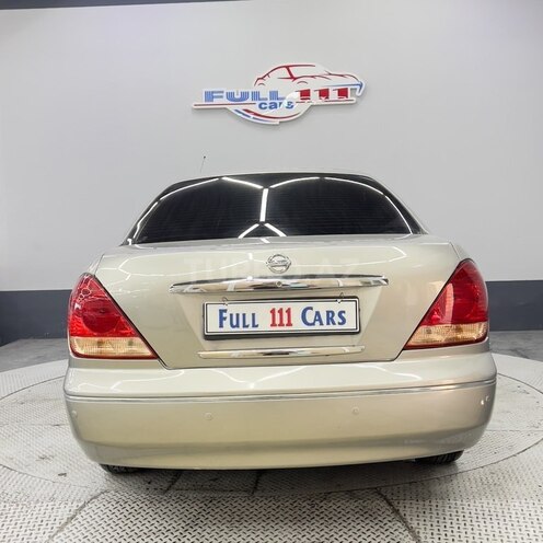 Nissan Sunny-6