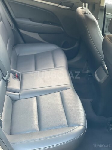 Hyundai Elantra 2016, 220,000 km - 1.6 л - Bakı