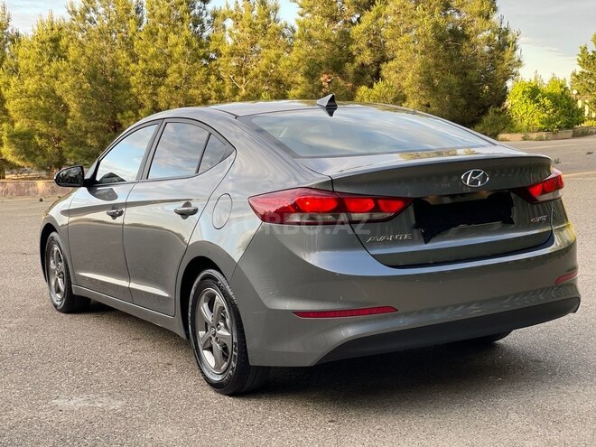 Hyundai Elantra 2016, 220,000 km - 1.6 л - Bakı