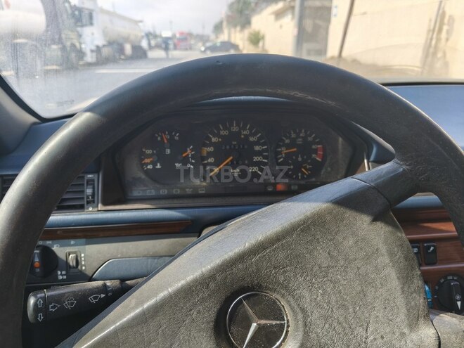 Mercedes E 200 1990, 281,000 km - 2.0 l - Bakı