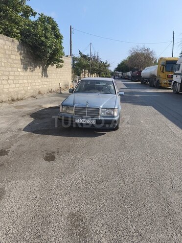 Mercedes E 200 1990, 281,000 km - 2.0 l - Bakı