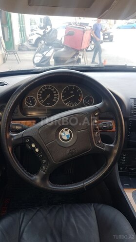 BMW 528 1997, 479,000 km - 2.8 l - Bakı