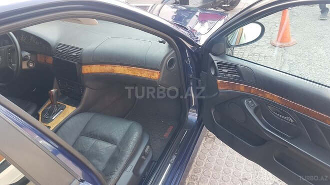 BMW 528 1997, 479,000 km - 2.8 l - Bakı