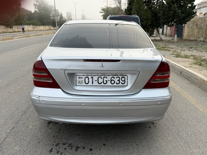 Mercedes C 240 2001, 220,000 km - 2.4 l - Bakı