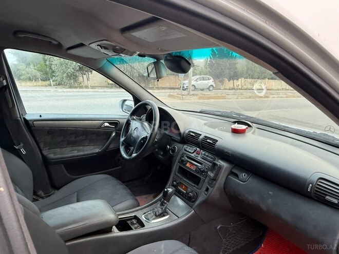 Mercedes C 240 2001, 220,000 km - 2.4 l - Bakı