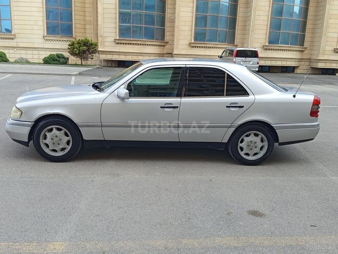 Mercedes C 180 1995, 228,000 km - 1.8 l - Bakı
