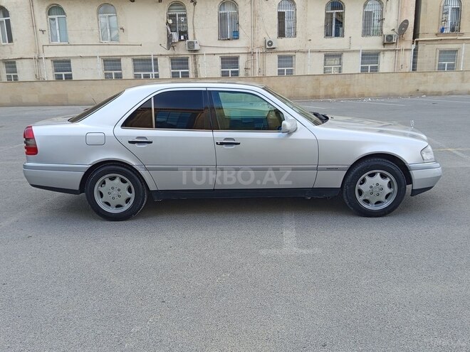 Mercedes C 180 1995, 228,000 km - 1.8 l - Bakı