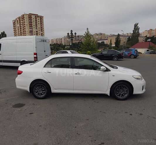 Toyota Corolla 2013, 86,215 km - 1.8 l - Bakı