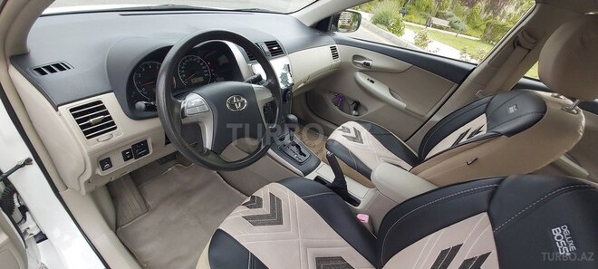 Toyota Corolla 2013, 86,215 km - 1.8 l - Bakı