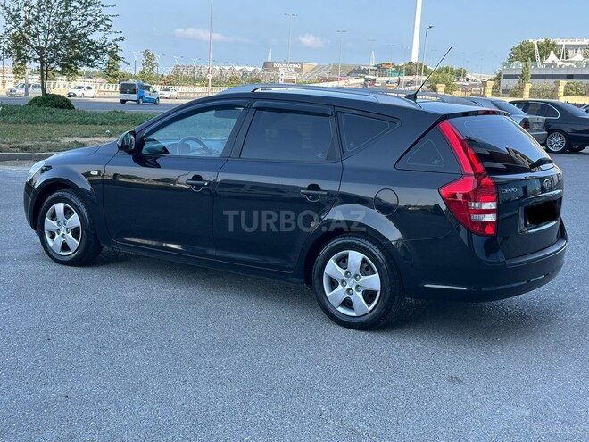 Kia  2009, 243,000 km - 1.4 l - Bakı