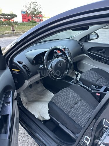 Kia  2009, 243,000 km - 1.4 l - Bakı