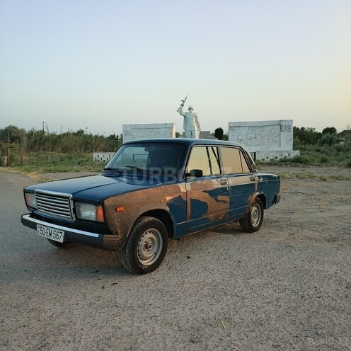 LADA (VAZ) 2107 2004, 94,410 km - 1.6 l - Salyan