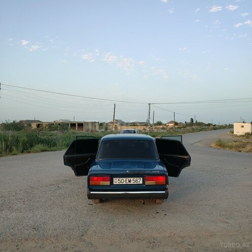 LADA (VAZ) 2107 2004, 94,410 km - 1.6 l - Salyan