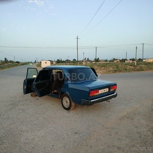 LADA (VAZ) 2107 2004, 94,410 km - 1.6 l - Salyan
