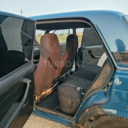 LADA (VAZ) 2107 2004, 94,410 km - 1.6 l - Salyan