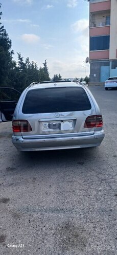 Mercedes E 270 2001, 576,000 km - 2.7 l - Bakı