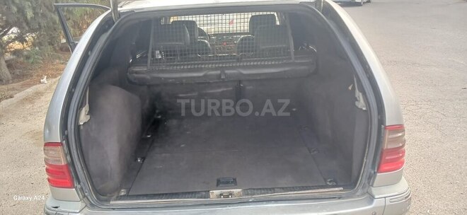 Mercedes E 270 2001, 576,000 km - 2.7 l - Bakı