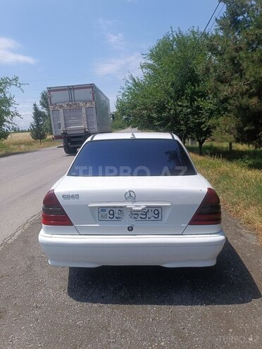 Mercedes C 240 1997, 534,000 km - 2.4 l - Qazax