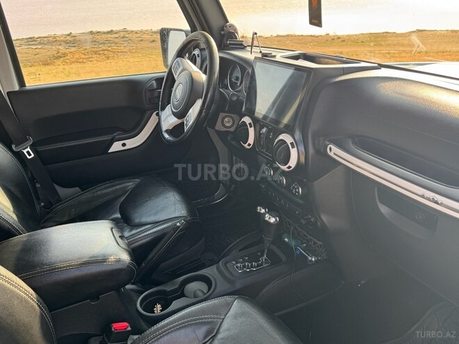 Jeep Wrangler 2014, 170,000 km - 3.6 l - Bakı