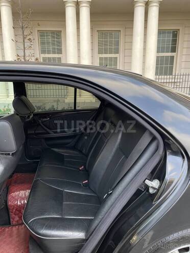 Mercedes E 220 d 2000, 317,000 km - 2.2 l - Bakı