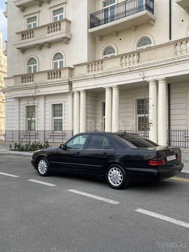 Mercedes E 220 d 2000, 317,000 km - 2.2 l - Bakı