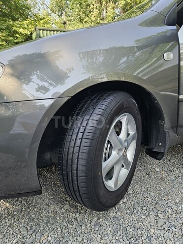 Toyota Corolla 2006, 237,000 km - 1.4 l - Bərdə
