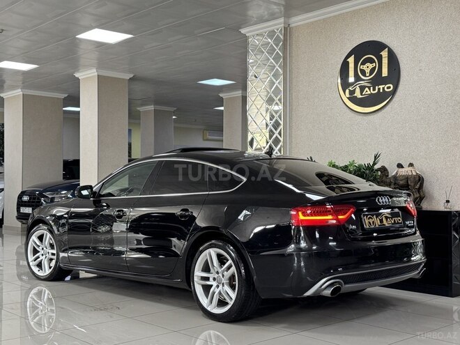 Audi A5-5