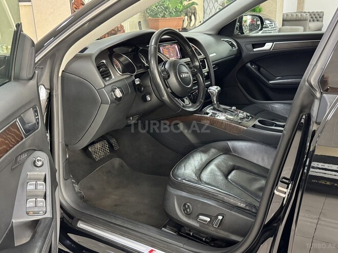 Audi A5-12