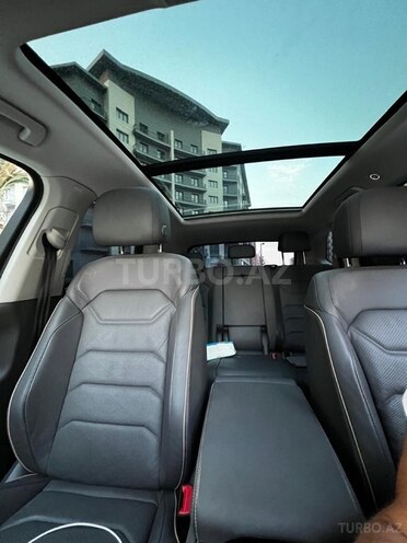 Volkswagen Touareg 2021, 68,000 km - 3.0 l - Bakı