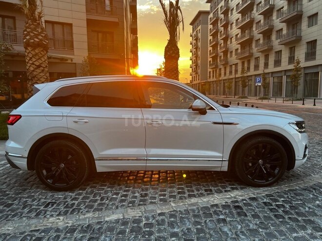 Volkswagen Touareg 2021, 68,000 km - 3.0 l - Bakı