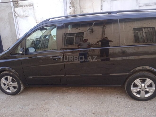Mercedes Viano-3