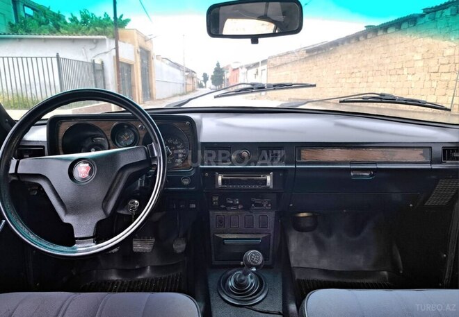 GAZ 24 1989, 110,000 km - 2.5 l - Bakı