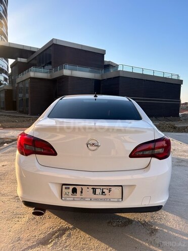 Opel Astra 2014, 175,000 km - 1.6 l - Bakı