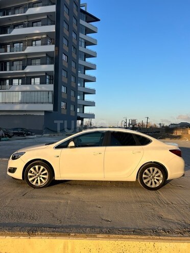 Opel Astra 2014, 175,000 km - 1.6 l - Bakı