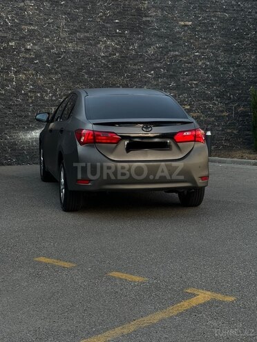 Toyota Corolla 2014, 211,000 km - 1.6 l - Bakı