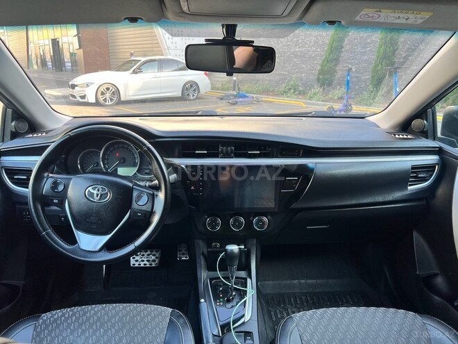 Toyota Corolla 2014, 211,000 km - 1.6 l - Bakı