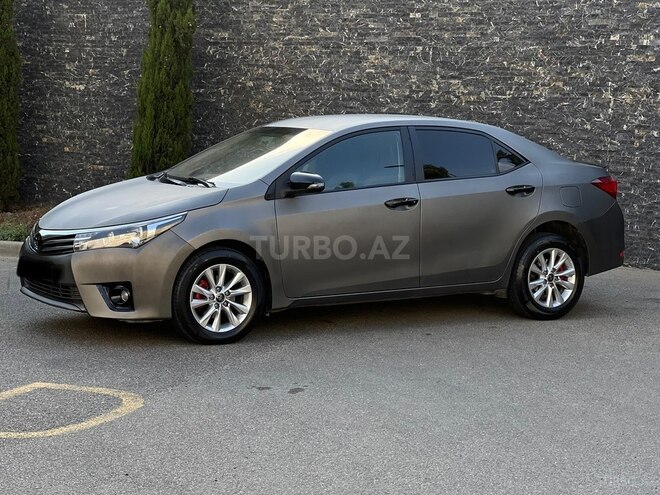 Toyota Corolla 2014, 211,000 km - 1.6 l - Bakı