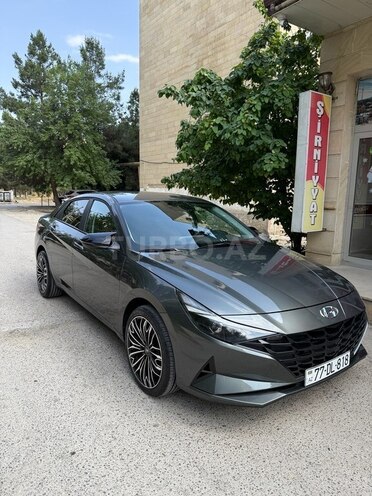 Hyundai Elantra 2023, 21,700 km - 2.0 л - Şirvan